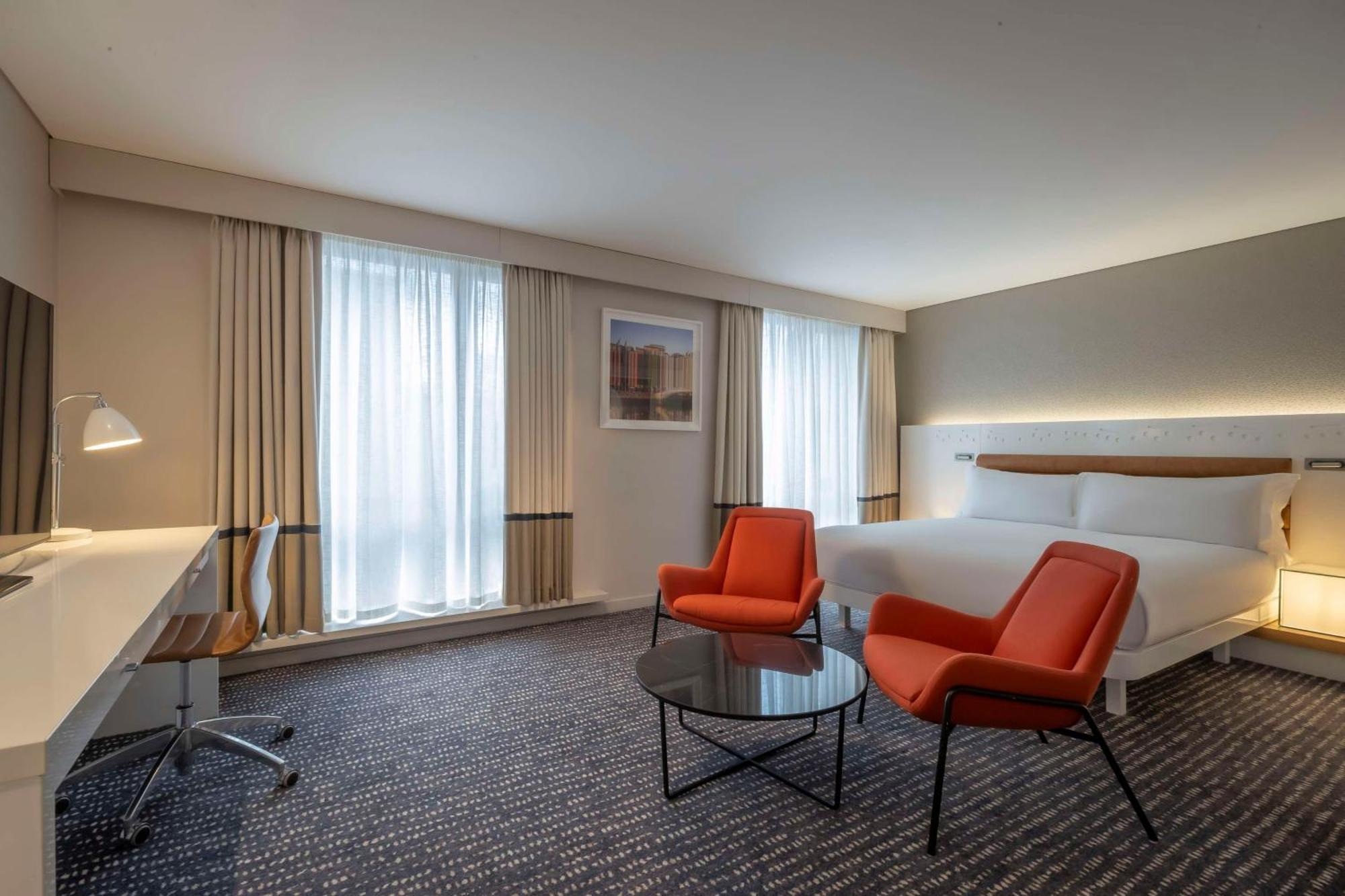 Отель The Morrison Dublin, Curio Collection By Hilton Экстерьер фото