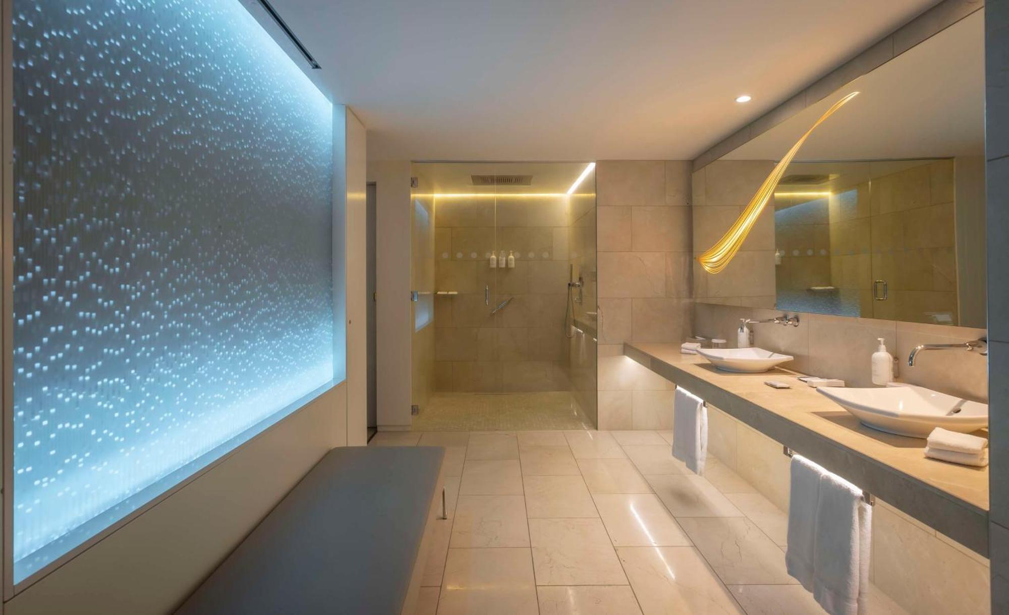 Отель The Morrison Dublin, Curio Collection By Hilton Экстерьер фото Bathroom