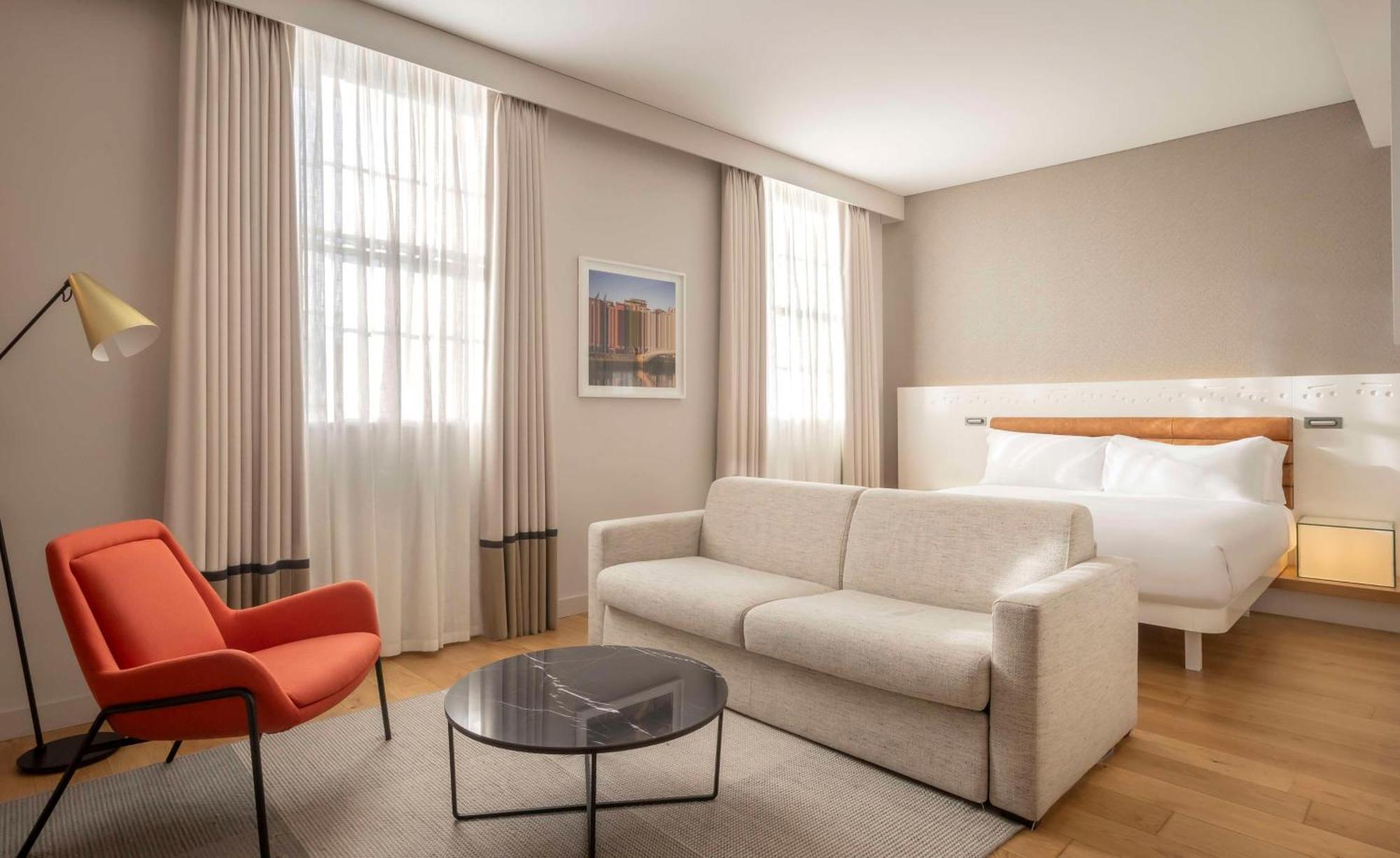 Отель The Morrison Dublin, Curio Collection By Hilton Экстерьер фото A room at the hotel