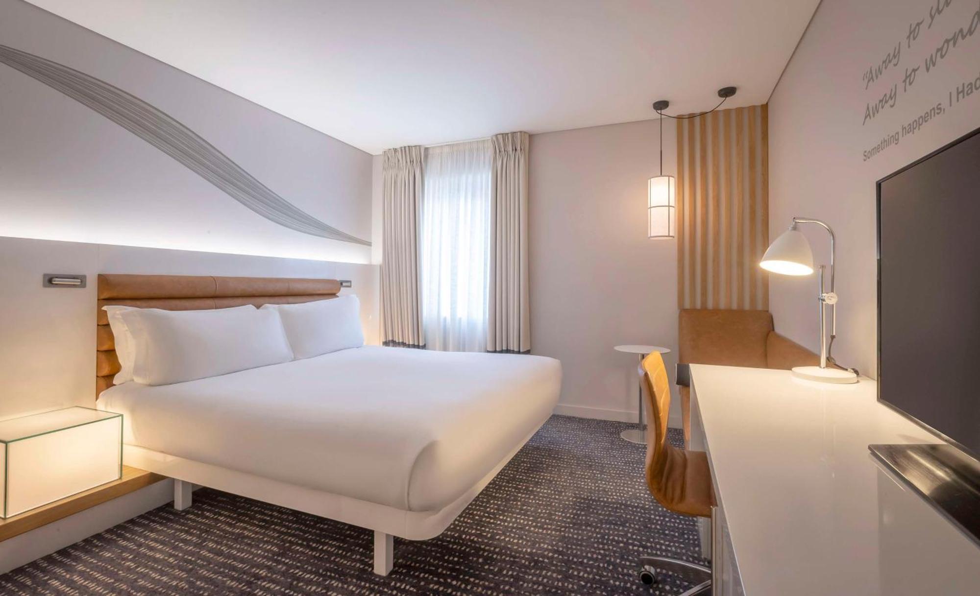 Отель The Morrison Dublin, Curio Collection By Hilton Экстерьер фото A room at the hotel