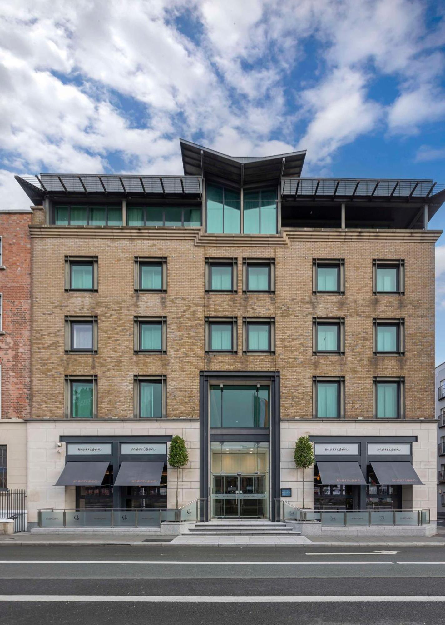 Отель The Morrison Dublin, Curio Collection By Hilton Экстерьер фото The exterior of the hotel