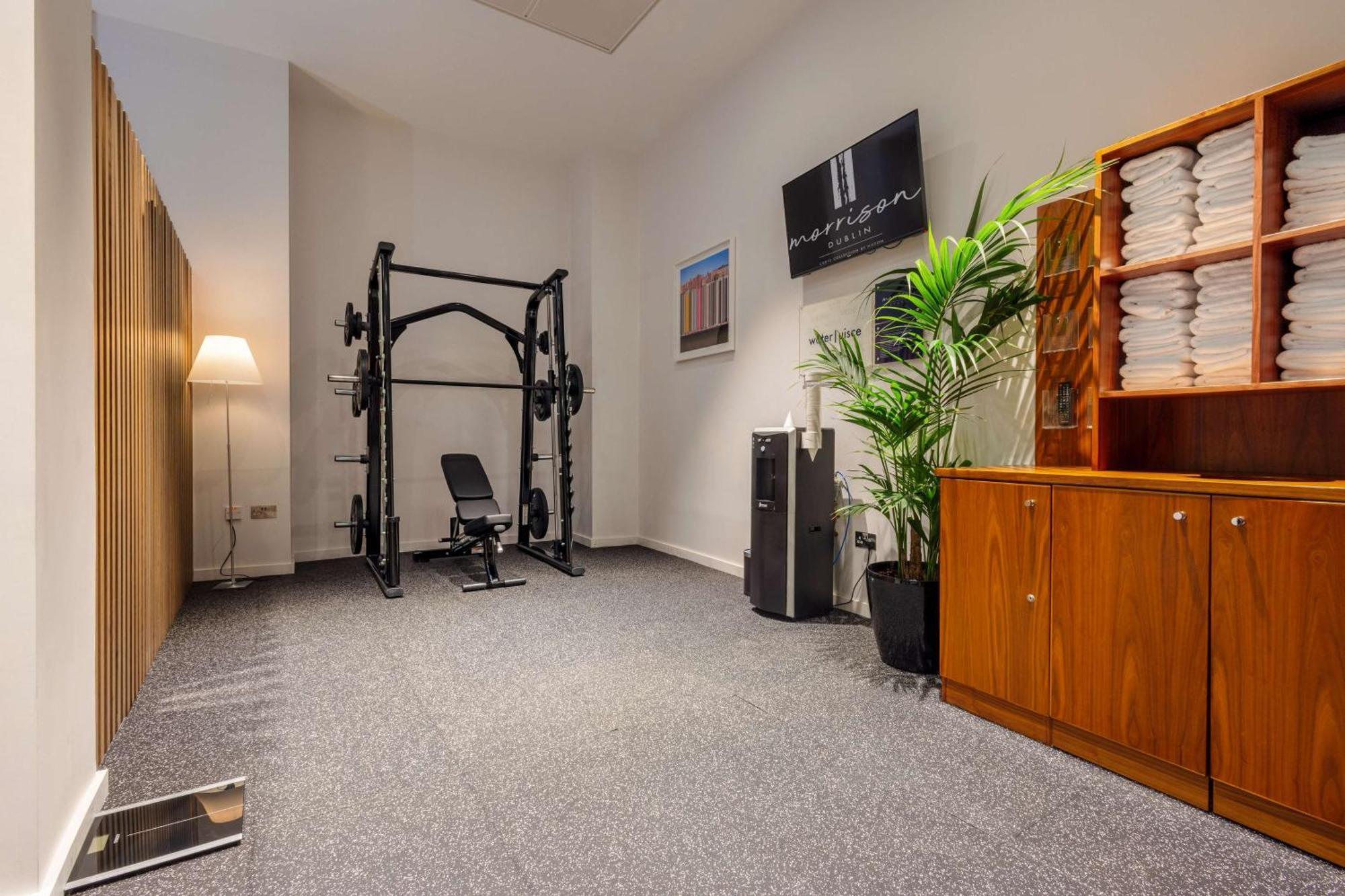 Отель The Morrison Dublin, Curio Collection By Hilton Экстерьер фото A typical treatment room at a physiotherapy clinic